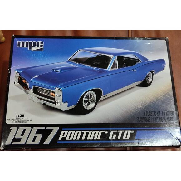 1967 Pontiac GTO 1/25 Mpc Model Kit - Picture 1 of 4